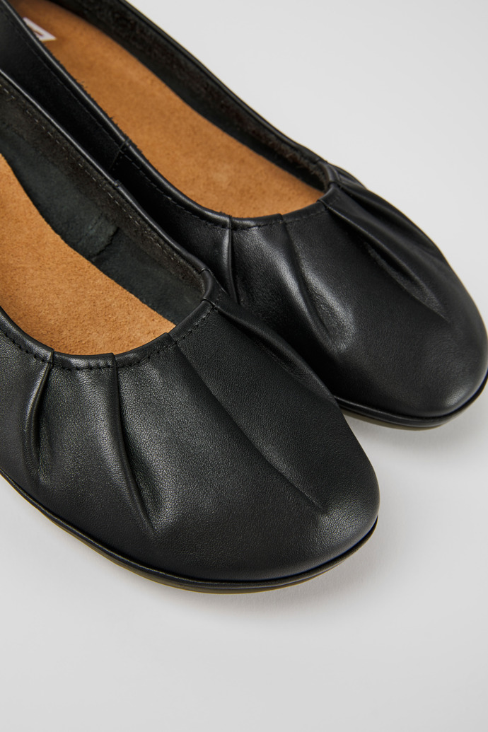 Black Women's Camper Right Ballerina | K201364-011