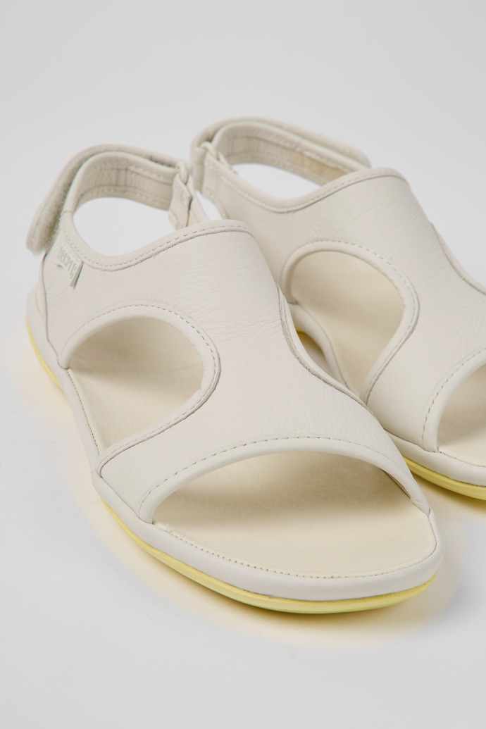 White Women's Camper Right Sandals | K201514-002